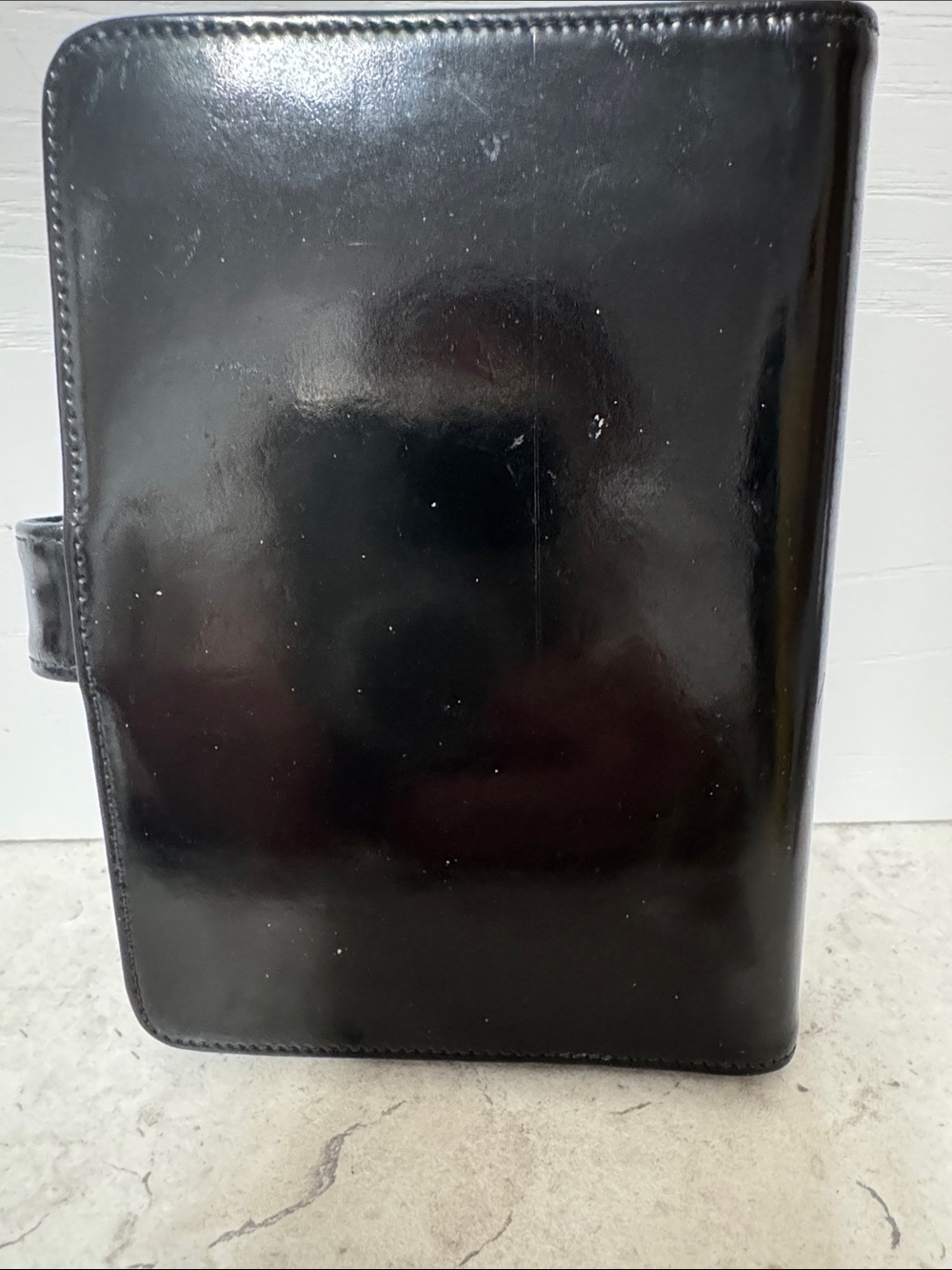 CHANEL Black Patent Leather CC Logo agenda/passport holder - Picture 8 of 9